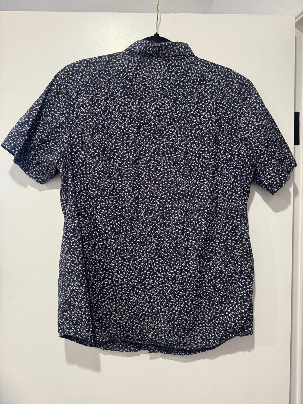RVCA Navy Abstract Print Short Sleeve Button-Up Shirt | Regular Fit | Size Mediu - Picture 2 of 5